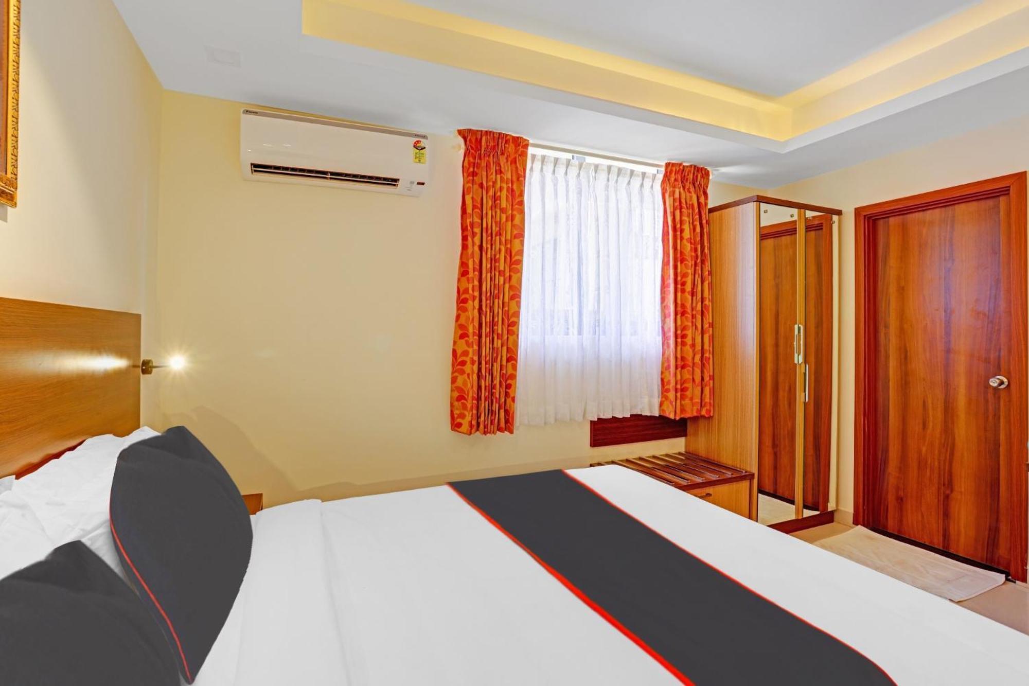 Super Collection O Pallava Rajadhani Thiruvananthapuram Exterior photo