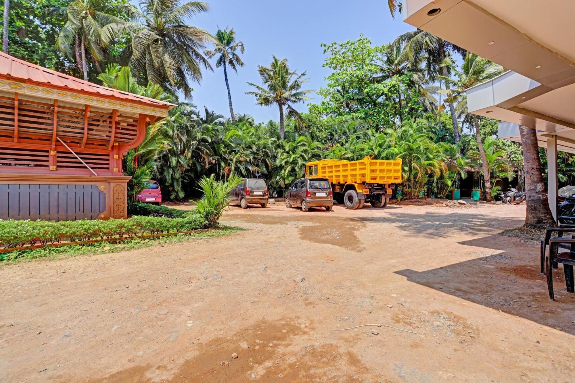 Super Collection O Pallava Rajadhani Thiruvananthapuram Exterior photo